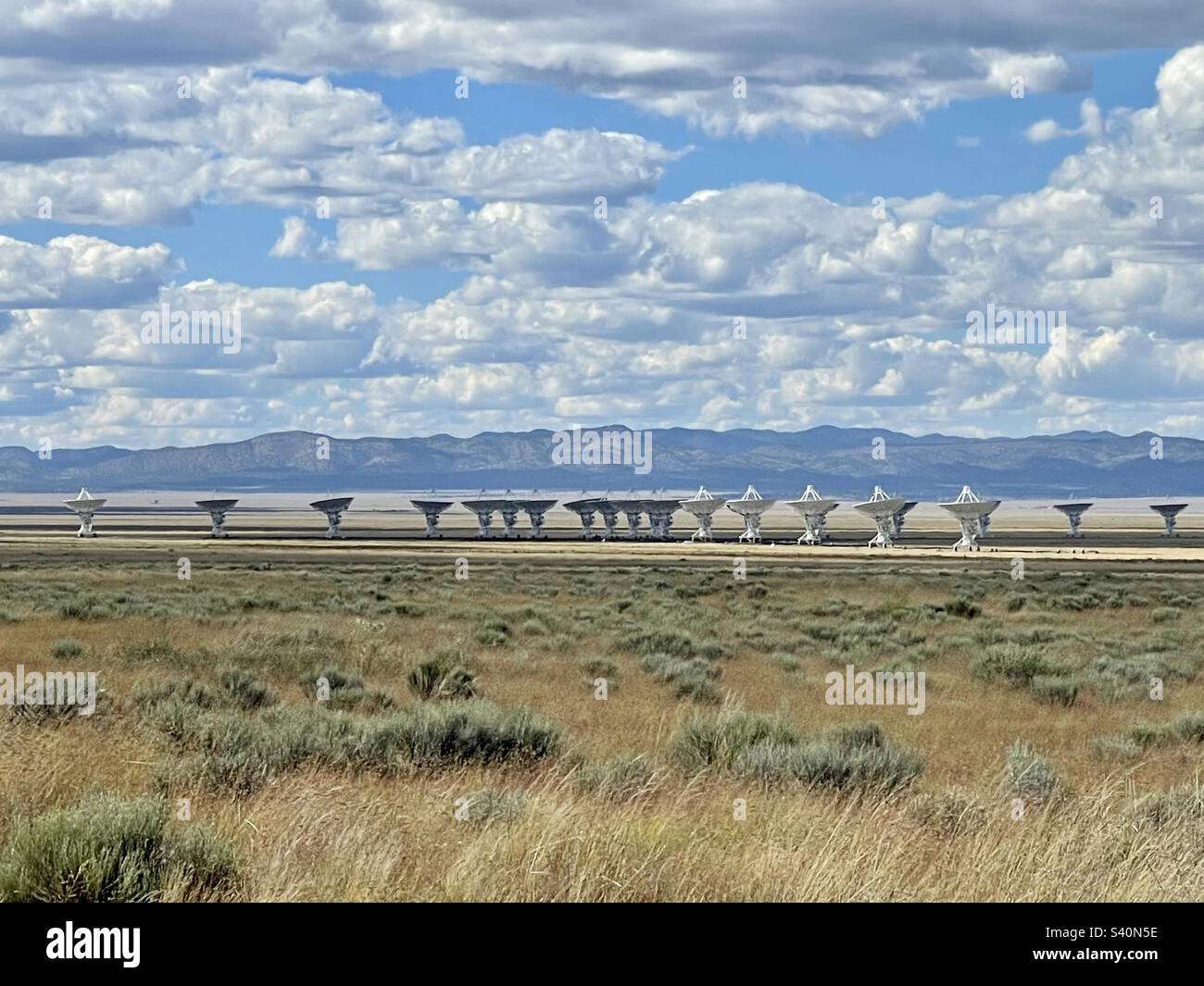 Très large Array, un observatoire radioastronomie d'une longueur d'onde de centimètres dans le comté de Socorro, Nouveau-Mexique, sur les plaines de San Agustin Banque D'Images