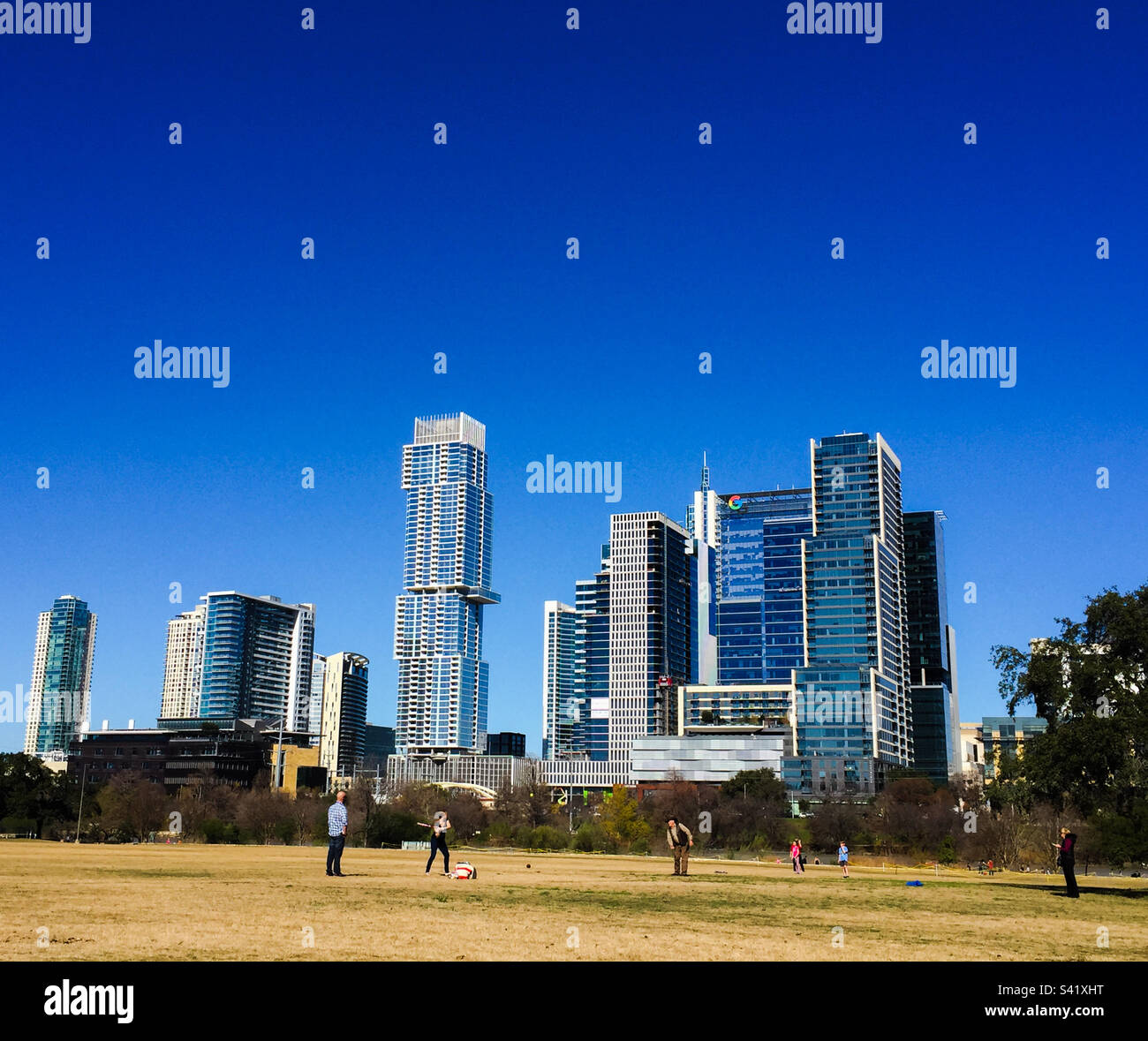 Une vue sur la ligne d'horizon d'Austin Texas lors d'une belle journée Banque D'Images