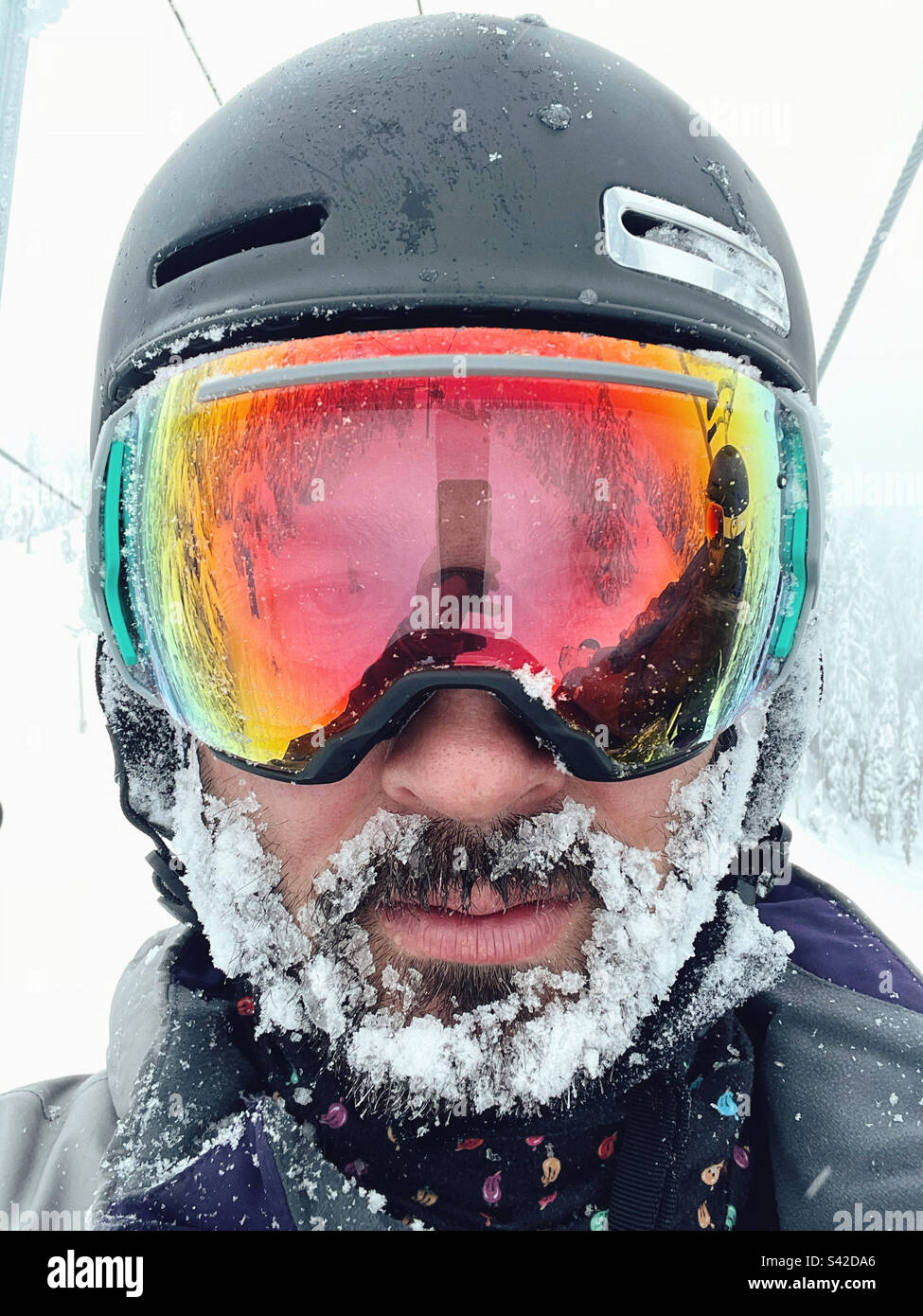 Homme De Snowboard Portant Des Lunettes Banque D'Images et Photos