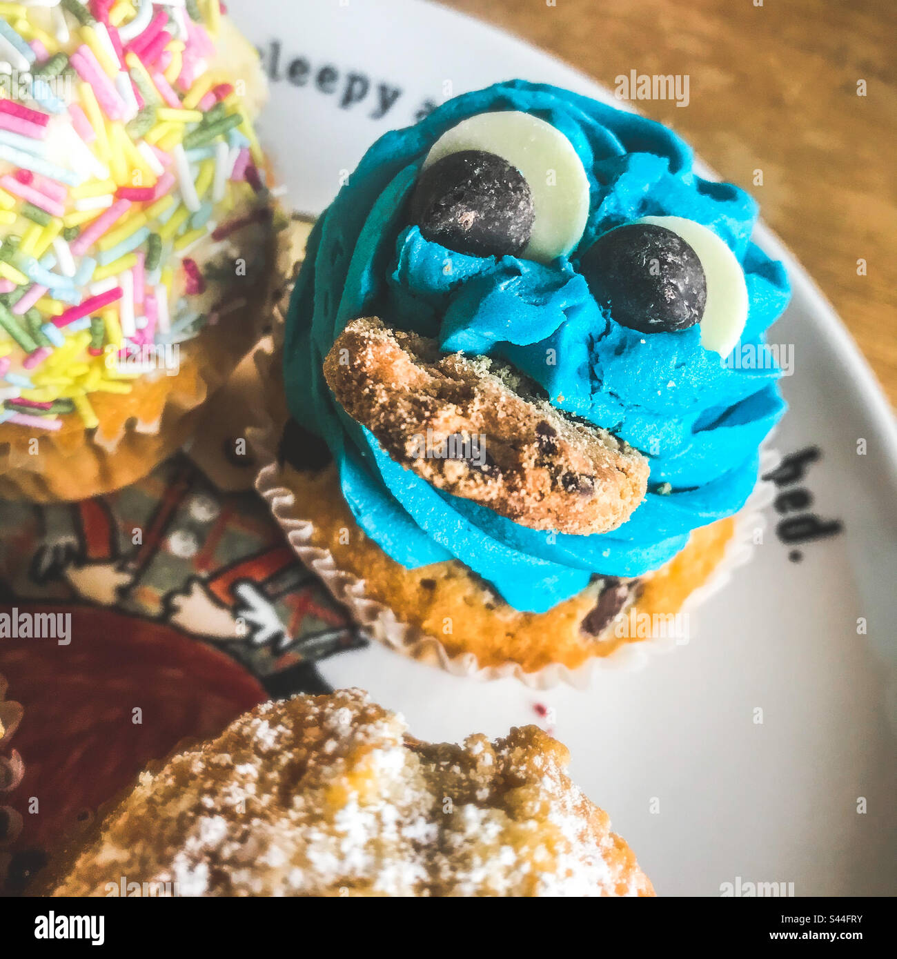 Petit pain cookie Monster Banque D'Images