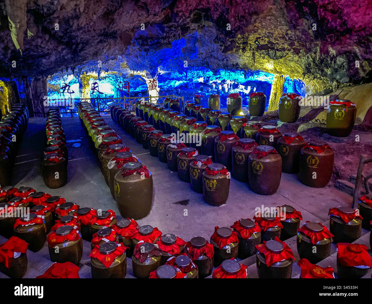 Fermentation de l'alcool dans une grotte Banque D'Images