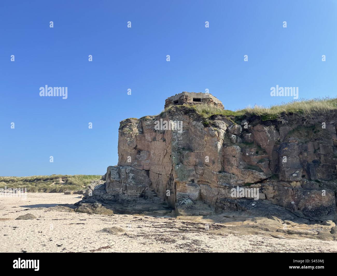 Vieux bunker à la plage de Lossiemouth Banque D'Images