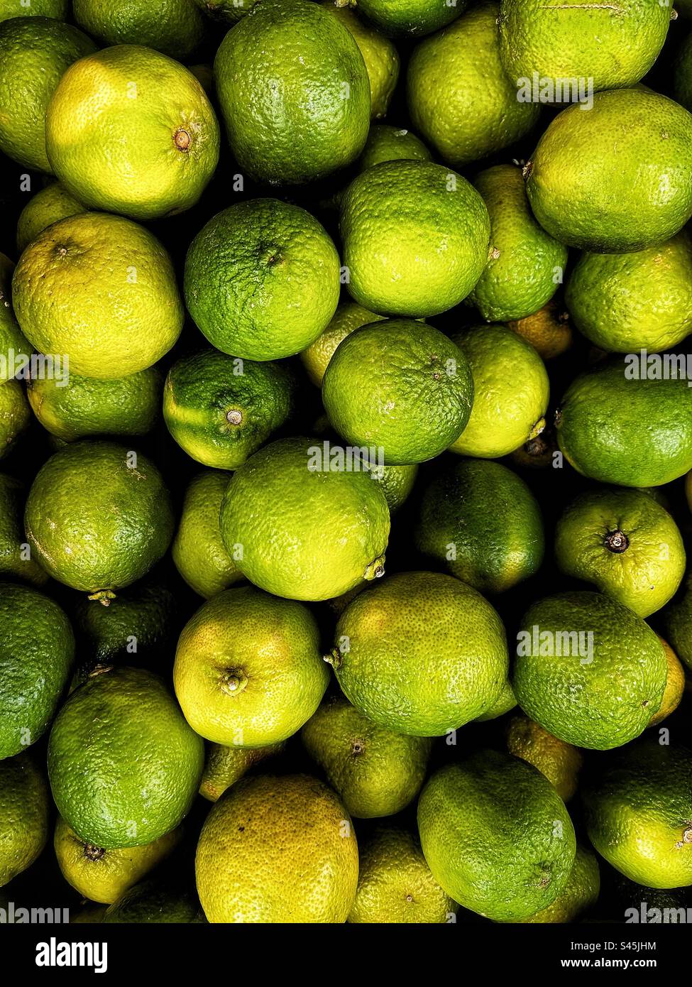 Citrons verts d'en haut - Image de stock capturée avec un smartphone
