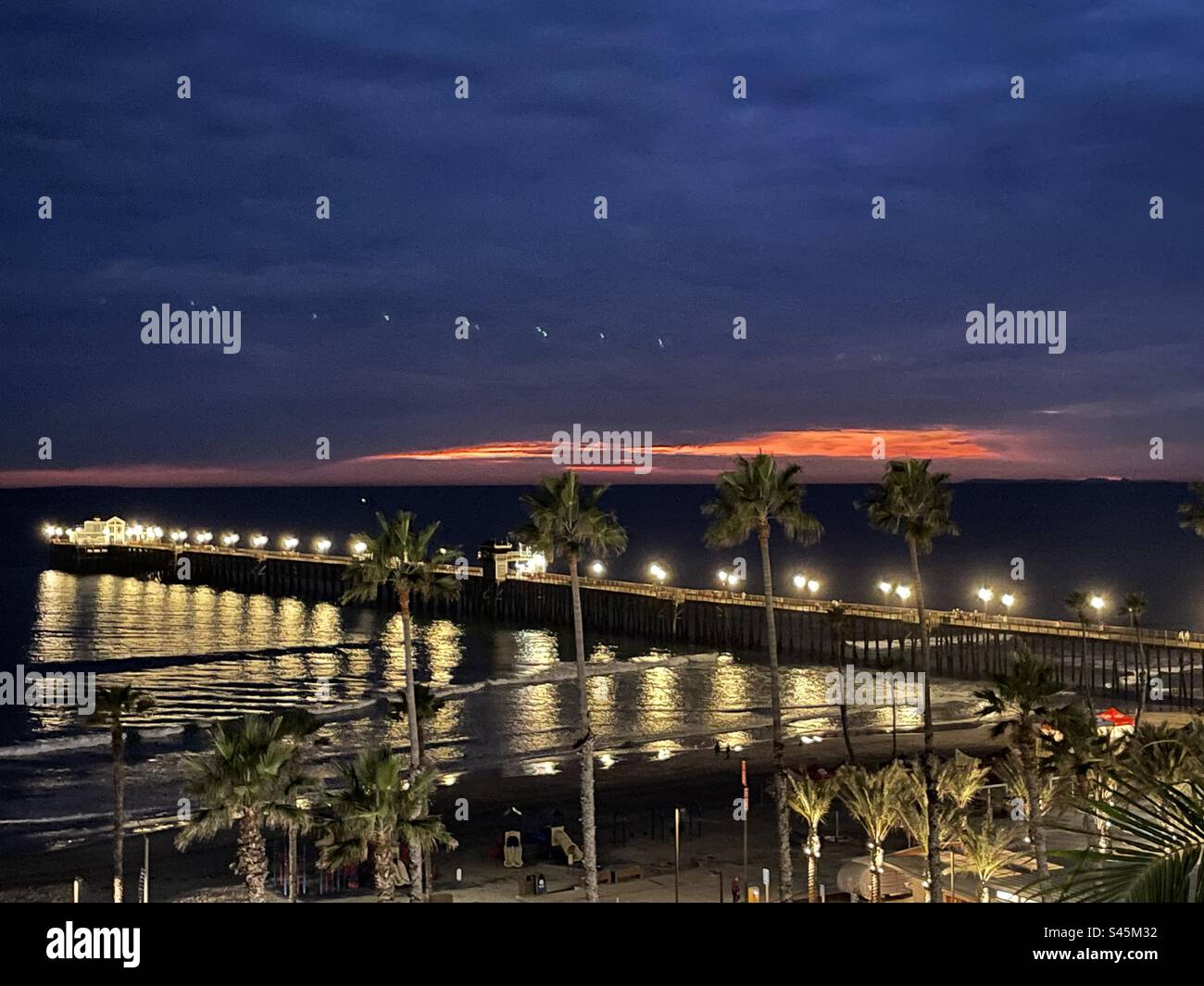 California Pier la nuit Banque D'Images