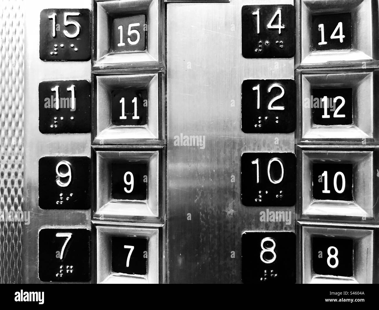 Boutons d'ascenseur moins numéro 13 Banque D'Images