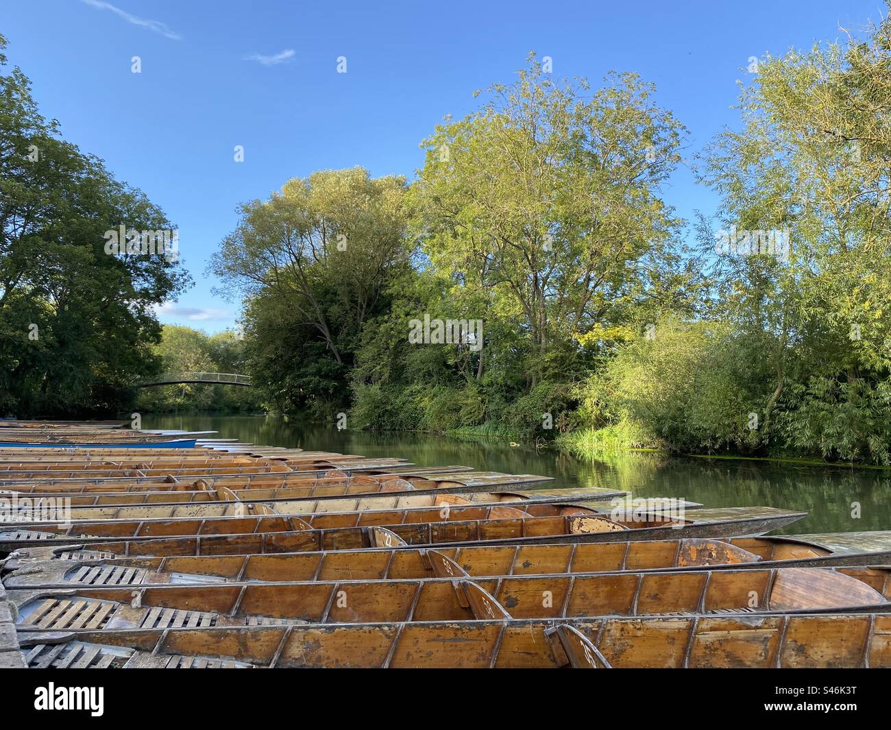 Plates sur la rivière Cherwell, Oxford - Image de stock capturée avec un smartphone