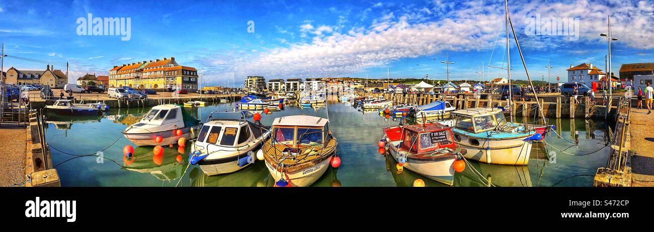 Port de West Bay à Bridport, Dorset, Royaume-Uni - Image de stock capturée avec un smartphone