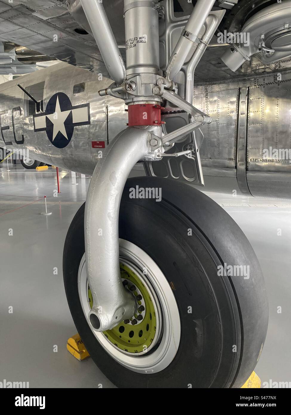 Roue avant d'avion Banque D'Images