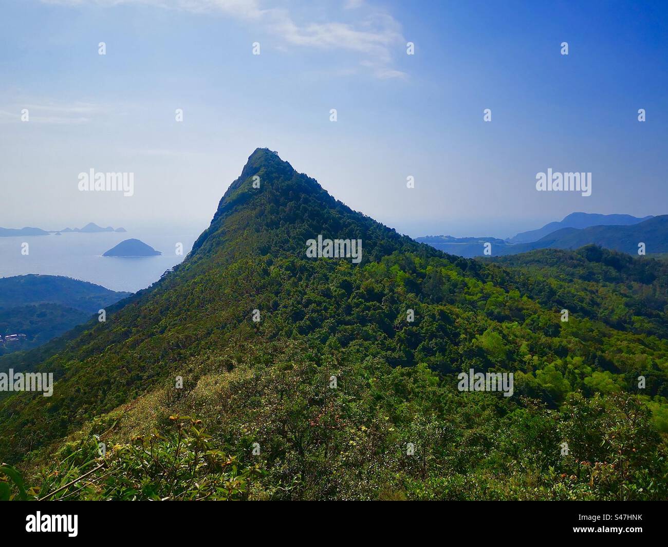 Le superbe pic de la jonque dans les nouveaux Territoires à Hong Kong. Banque D'Images