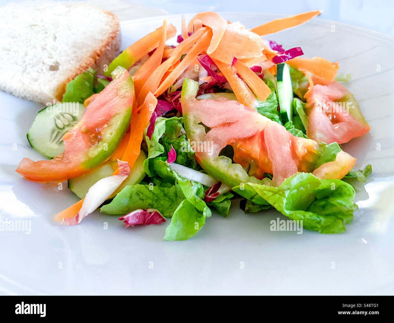 Assiette de salade fraîche Banque D'Images