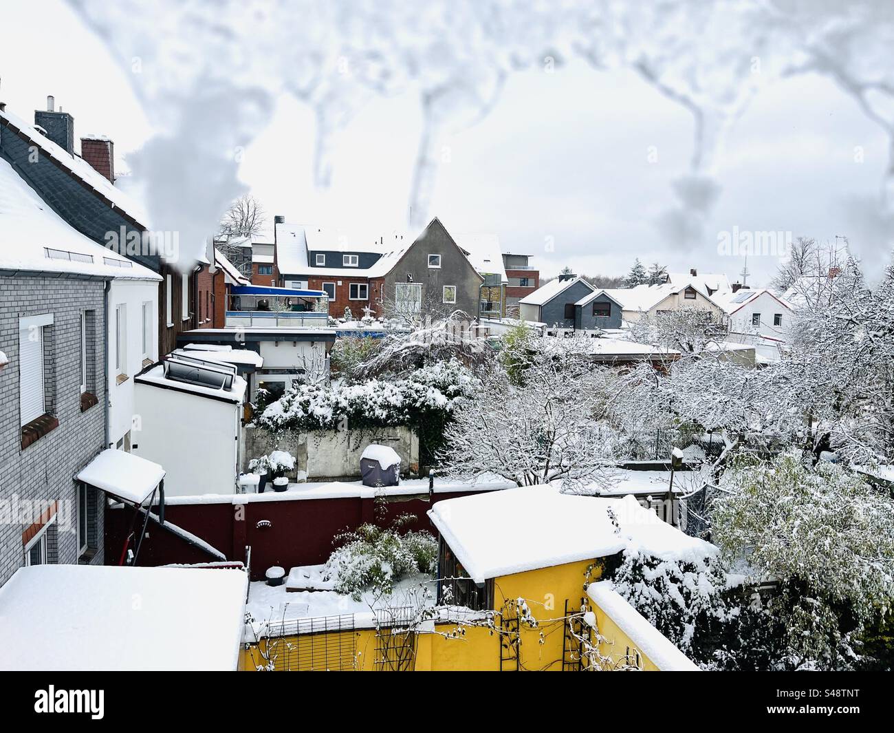 Neige Allemagne novembre 2023 - Image de stock capturée avec un smartphone