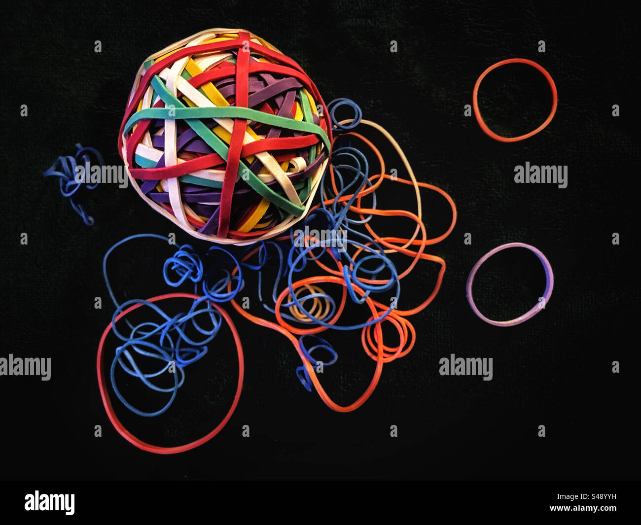 Élastiques et boule élastique Banque D'Images