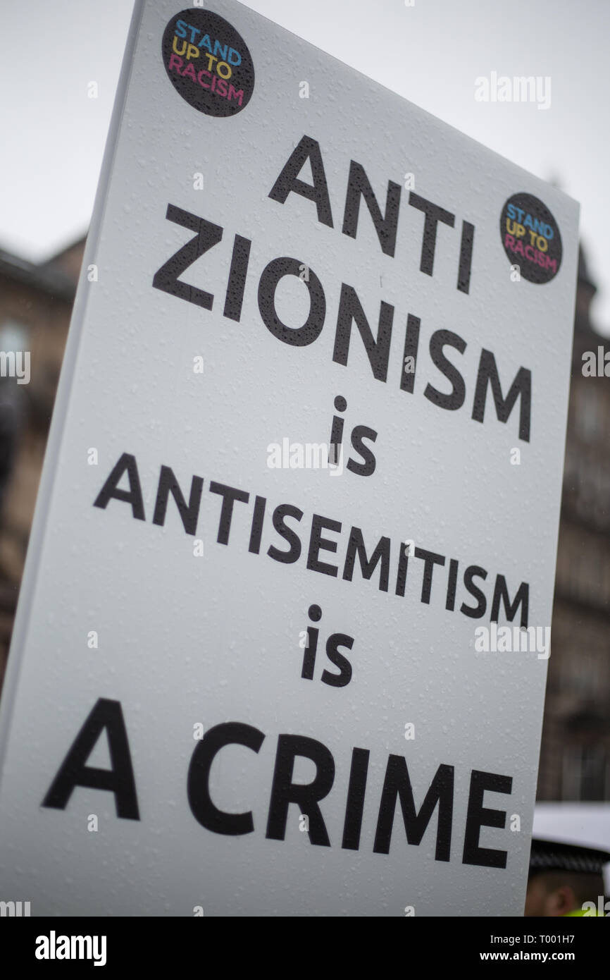 Glasgow, Ecosse, 16 mars 2019. Pro-Palestine et groupes Pro-Israel répondre à un anti-racisme rassemblement à George Square, à Glasgow, Écosse, 16 mars 2019. Photo par : Jeremy Sutton-Hibbert/Alamy Live News. Banque D'Images