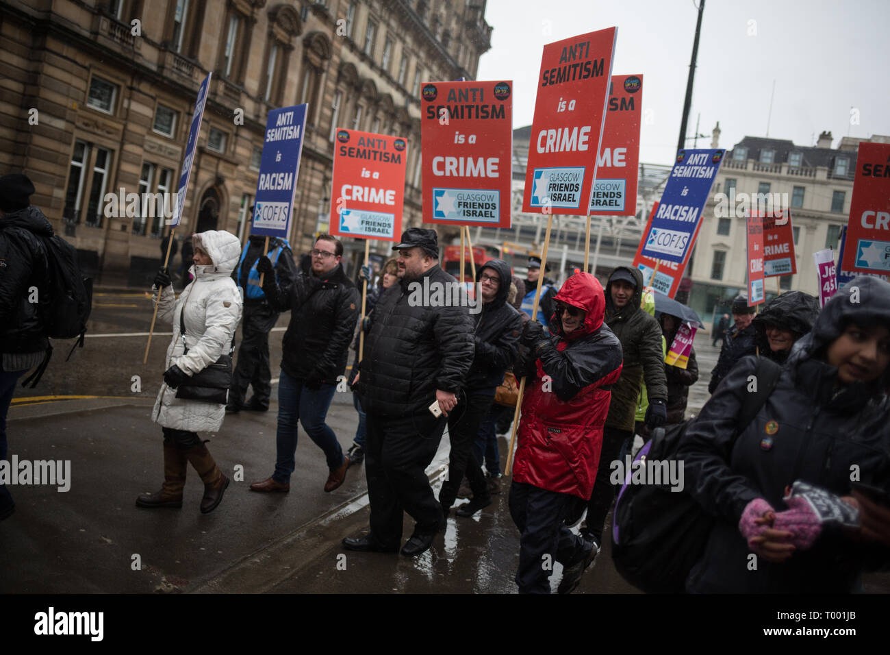 Glasgow, Ecosse, 16 mars 2019. Pro-Palestine et groupes Pro-Israel répondre à un anti-racisme rassemblement à George Square, à Glasgow, Écosse, 16 mars 2019. Photo par : Jeremy Sutton-Hibbert/Alamy Live News. Banque D'Images