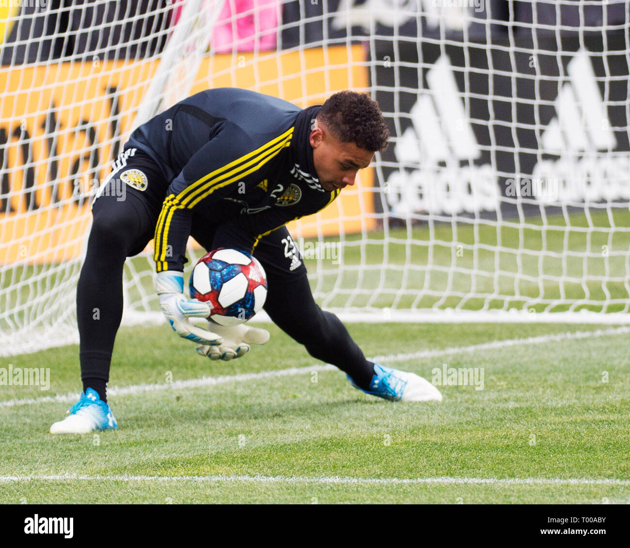 16 mars 2019 : Columbus Crew SC gardien Zack Steffen (23) pendant l'échauffement avant d'affronter l'onduleur FC Dallas dans leur jeu à Columbus, Ohio, USA. Brent Clark/Alamy Live News Banque D'Images