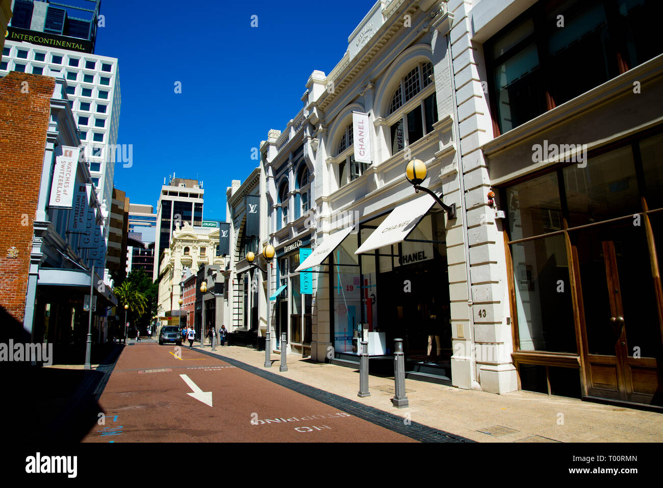 PERTH, AUSTRALIE - 2 mars, 2019 : shopping de luxe emblématique stocke sur côté nord de la rue King Banque D'Images