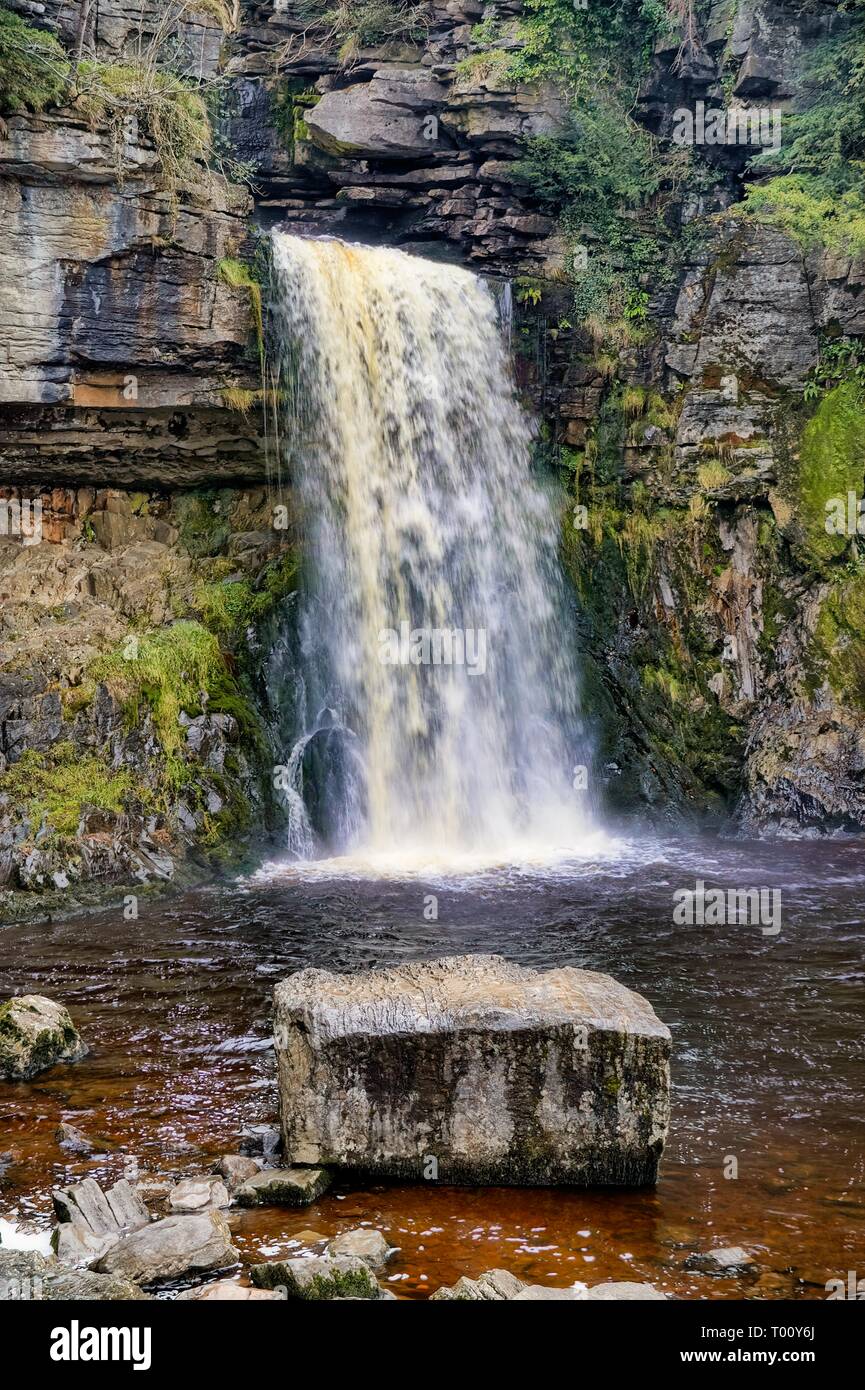 Un gros plan de Thornton, force une cascade près de Ingleton dans le Yorkshire Dales. Banque D'Images