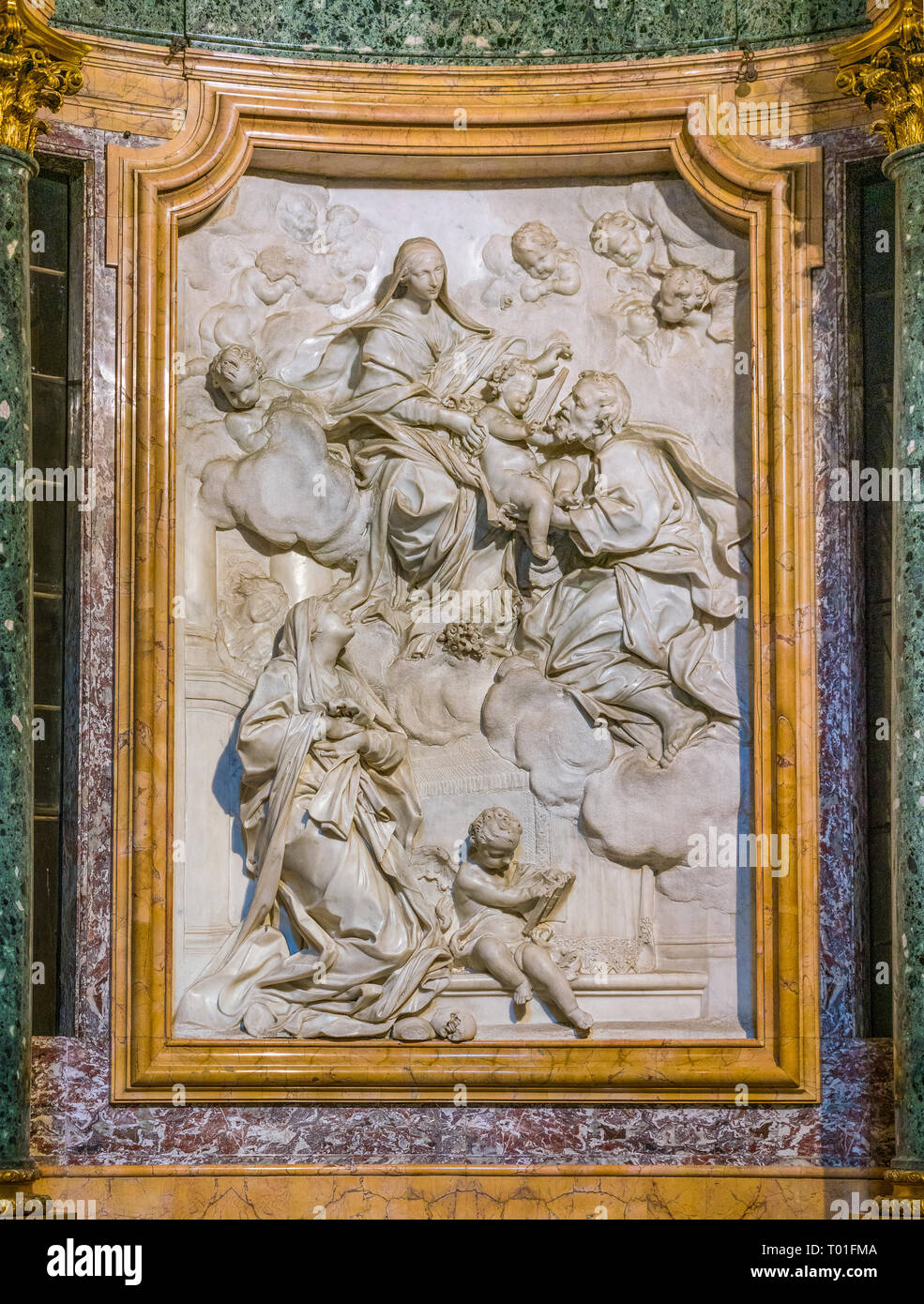Bas-relief dans l'Altieri chapelle dans l'église de Santa Maria in Portico Campitelli à Rome, en Italie. Banque D'Images