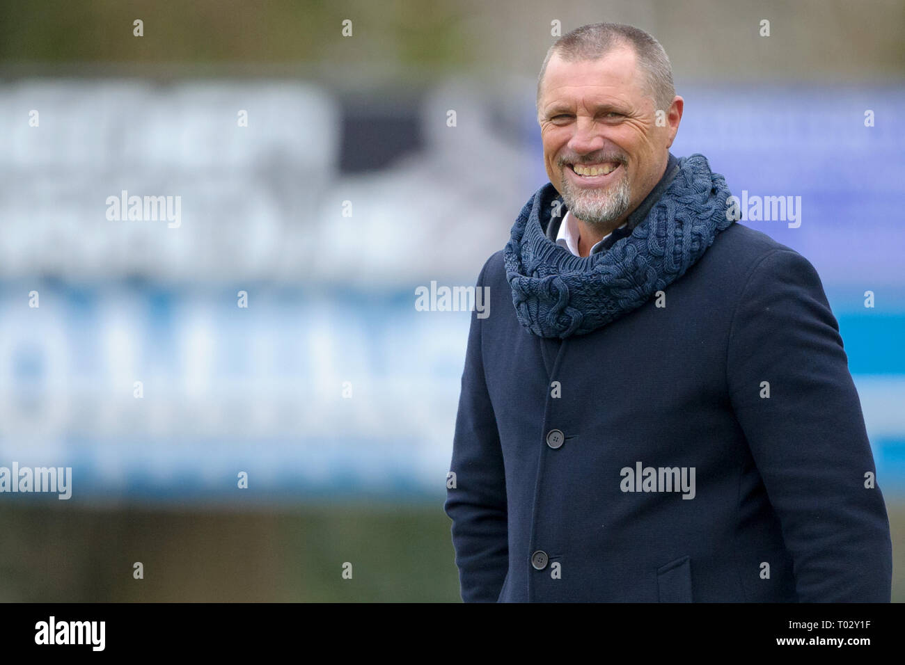 DEN HAAG , 16-03-2019 , Football , saison , Houtrust Sportpark 2018 / 2019 , néerlandais Tweede Divisie . SV Spakenburg entraîneur et coach John de Wolf pendant le match Scheveningen vs Spakenburg Banque D'Images