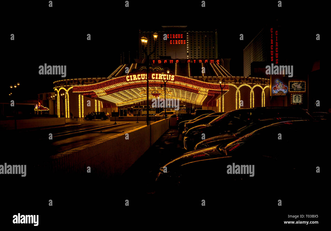 Circus Circus à Las Vegas de nuit Banque D'Images