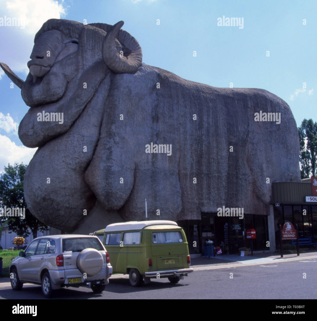 Le Big Merino (mouton) connu localement sous le nom de Rambo a été construit en 1985, Goulburn, Nouvelle Galles du Sud Banque D'Images