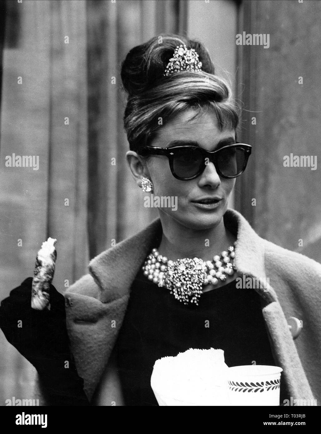 AUDREY HEPBURN, Breakfast at Tiffany's, 1961 Banque D'Images