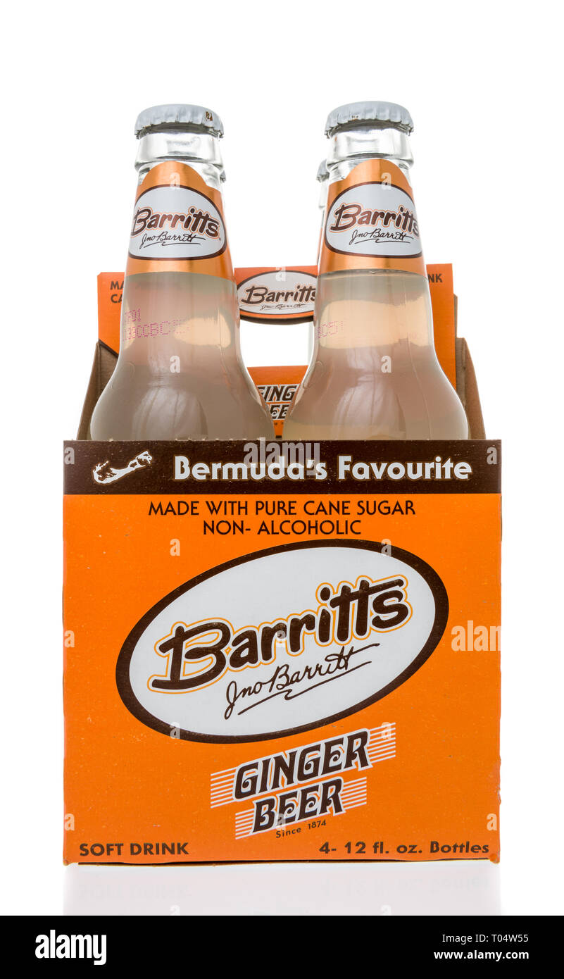 Winneconne, WI - 14 mars 2019 : un paquet de Barritts la bière au gingembre sur un fond isolé Banque D'Images