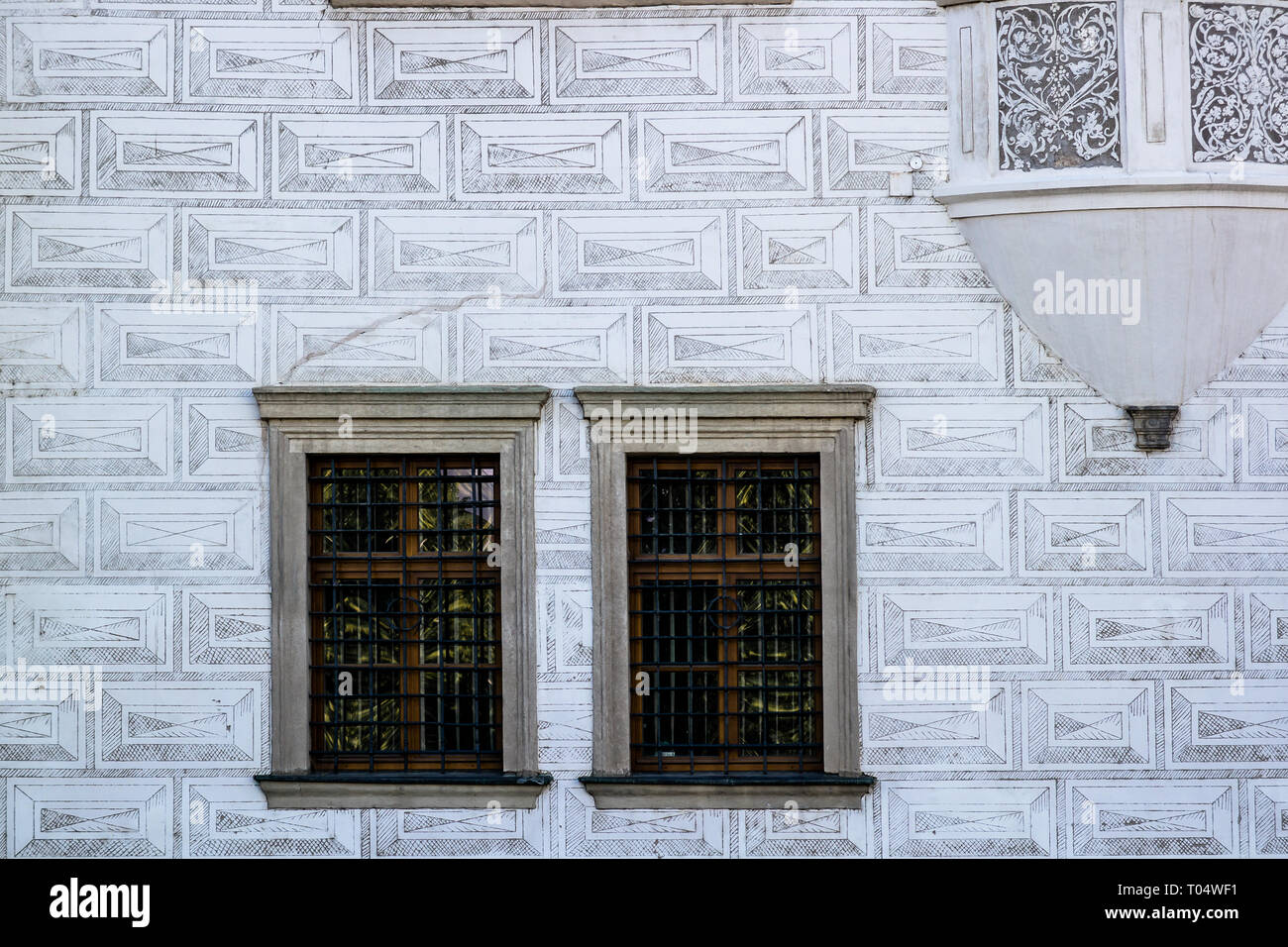 L'hôtel de ville de Kyjov, République tchèque. Montrant la conception à motifs ornés de briques dans le style Renaissance. Les couches, le plâtre est rayé sgraffite. Banque D'Images