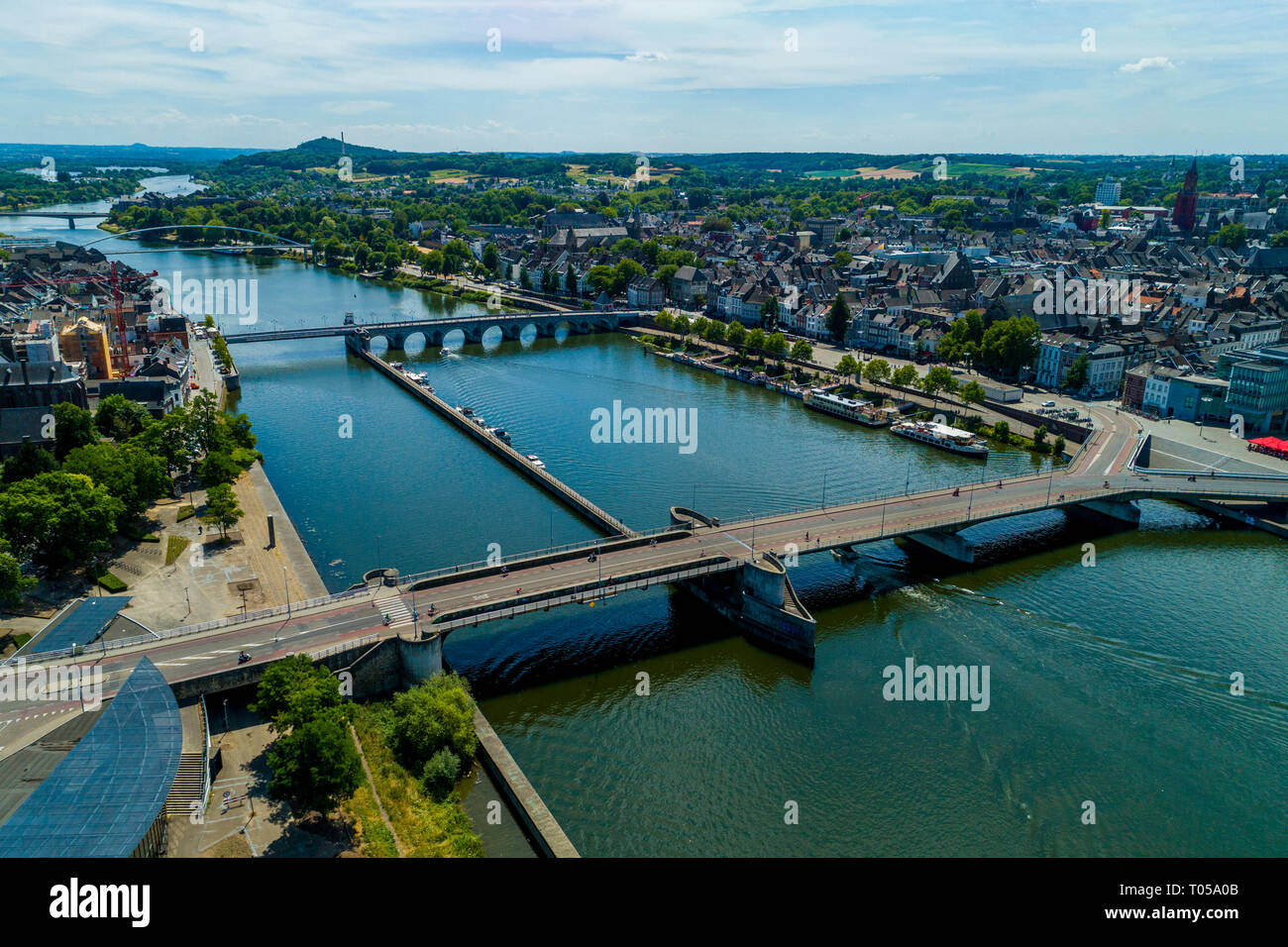 Drone abattu de la meuse à Maastricht Photo Stock - Alamy
