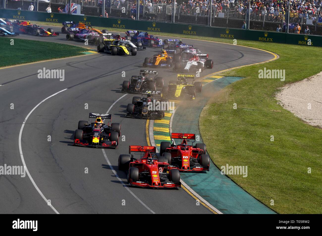 Sport Automobile : Championnat du Monde de Formule 1 de la FIA 2019, Grand Prix d'Australie, Début, # 5 Sebastian Vettel (GER, Scuderia Ferrari Winnow Mission), # 16 Charles Leclerc (AGC, la Scuderia Ferrari Winnow Mission), # 33 Max Verstappen (NLD, Aston Martin Racing Red Bull), # 20 Kevin Magnussen (DEN Haas, de l'énergie riche F1 Team), dans le monde d'utilisation | Banque D'Images