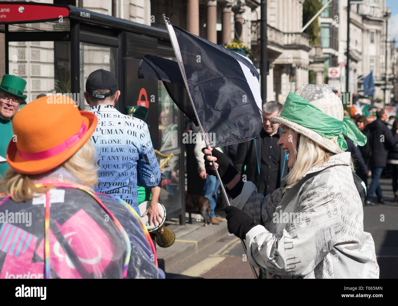 Londres, Royaume-Uni. Mar 17, 2019. St Patrick's Day Parade London UK 17 mars 2019. Credit : Clive Downes/Alamy Live News Banque D'Images