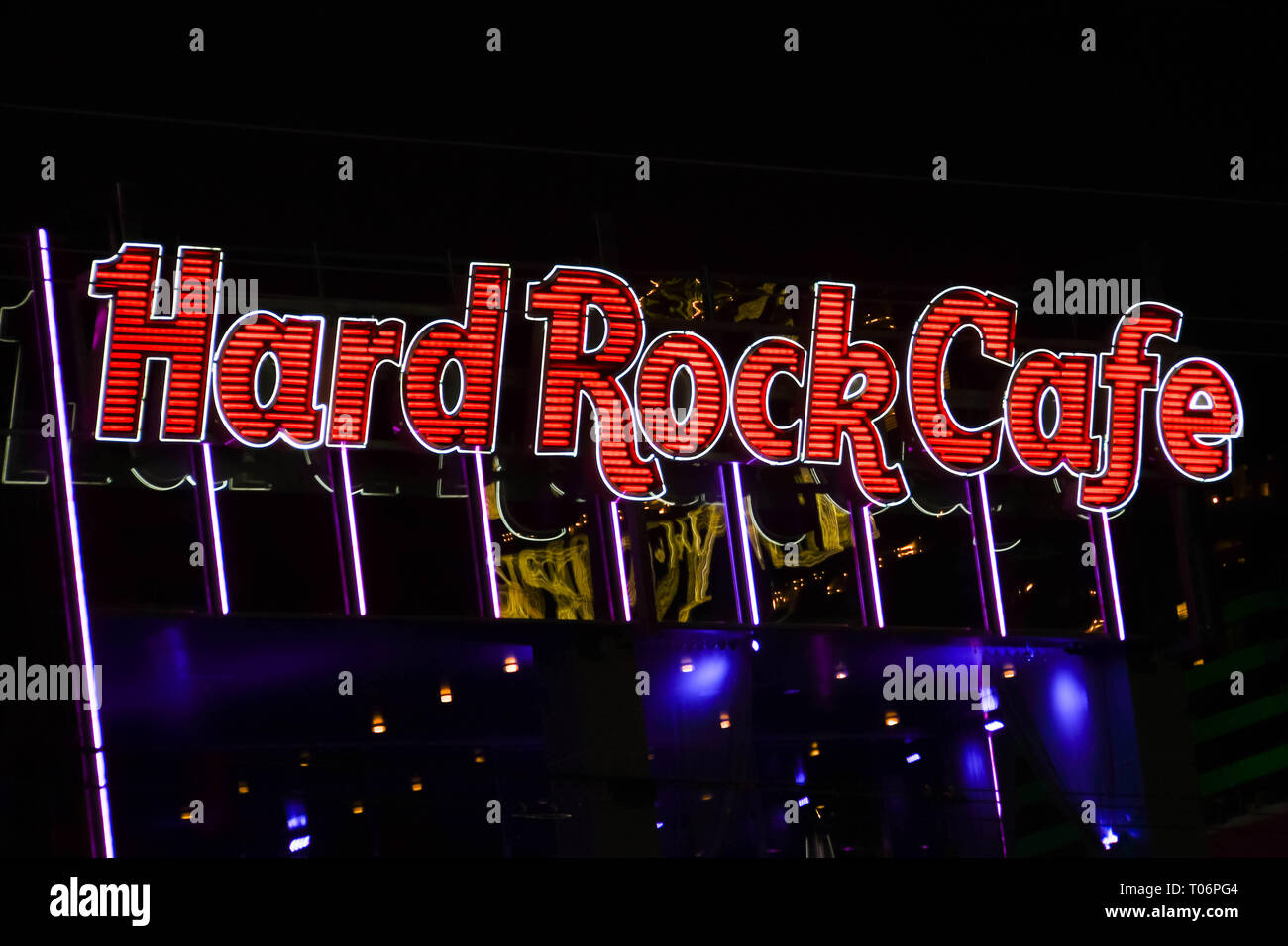 LAS VEGAS, NV, USA - Février 2019 : enseigne lumineuse à l'extérieur de l'Hard Rock Cafe sur Las Vegas Boulevard, qui est également connu sous le nom de la bande. Banque D'Images