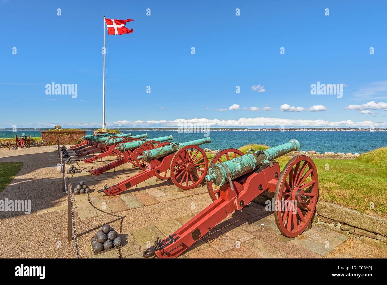 Vieux canons dans le château de Kronborg. Helsingor. Le Danemark. Ce château est connu sous le nom d'Elseneur dans William Shakespeare's Hamlet Banque D'Images