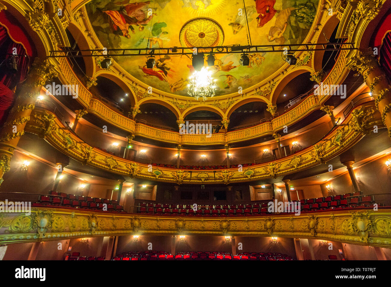 Plafond de l'Opéra Théâtre de Clermont ferrand, Clermont Ferrand, Puy de Dome, Auvergne, Rhone Alpes, France Banque D'Images