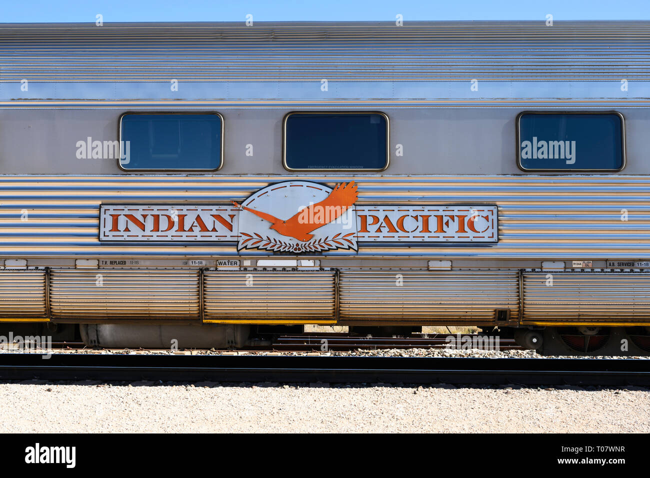 Détail d'un entraîneur de l'Indian Pacific service ferroviaire entre Perth et Sydney, Australie, exploité par Great Southern Rail. Banque D'Images