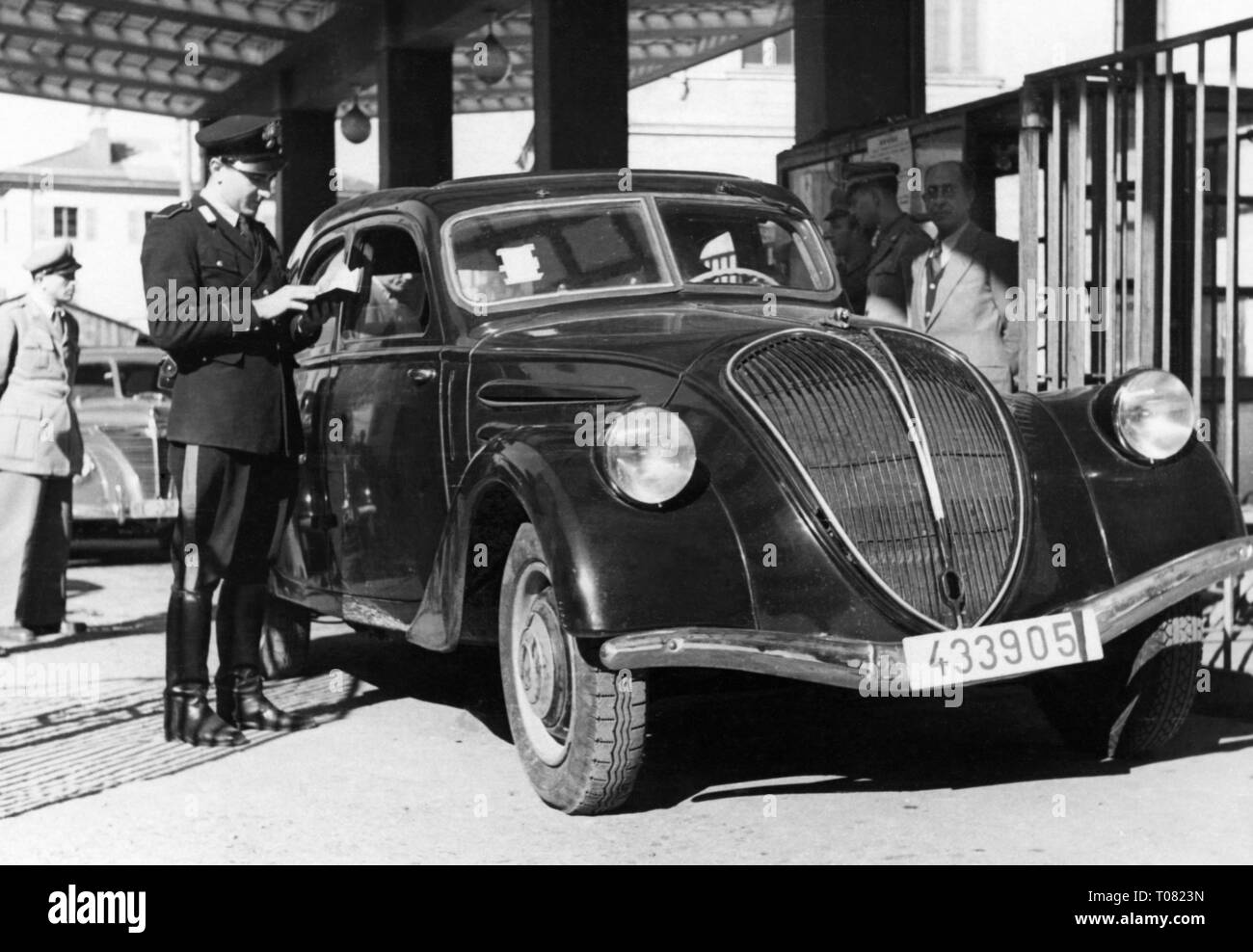 La douane suisse-Italie, 1930-1940 Banque D'Images