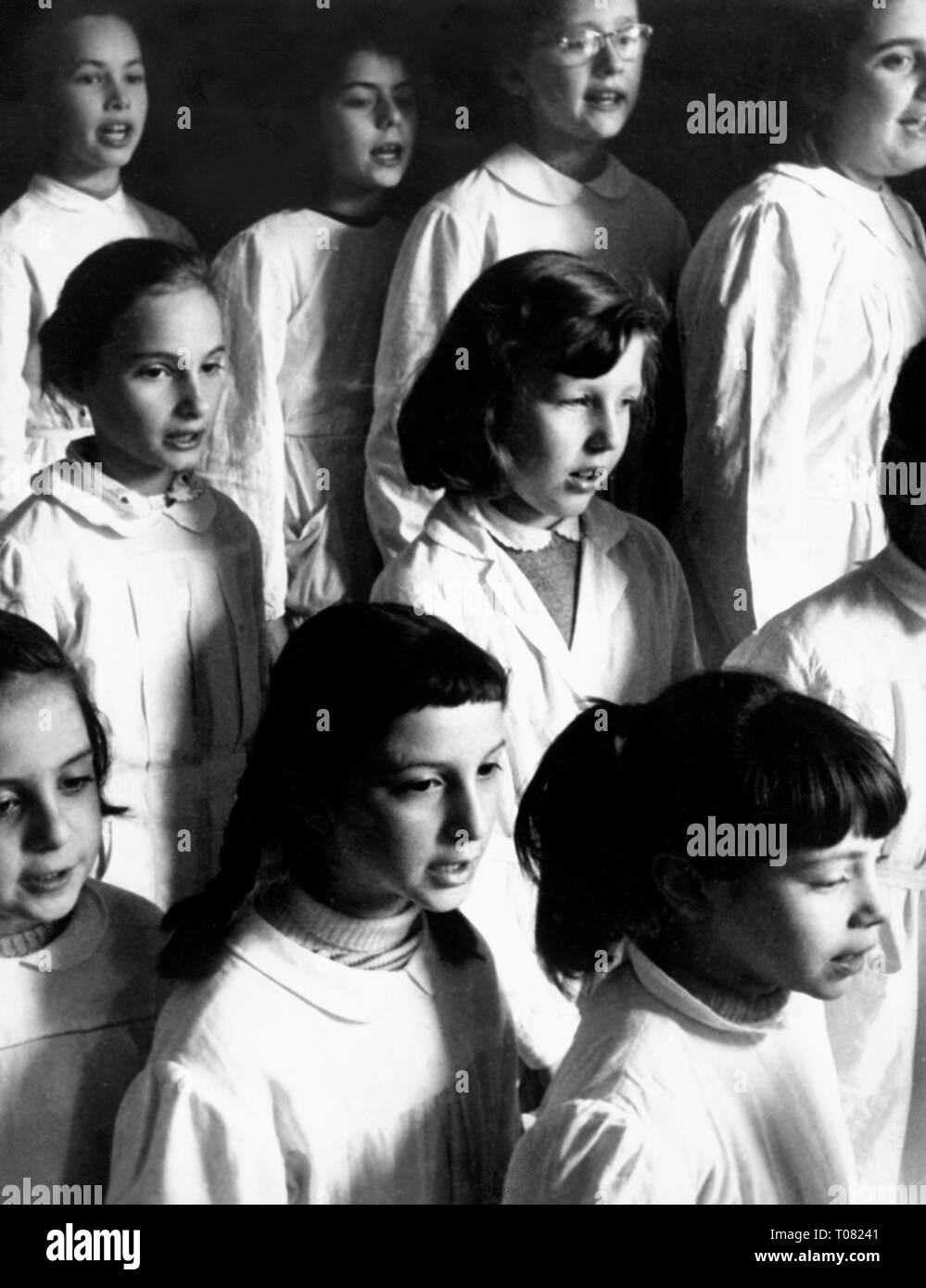 La Suisse, canton du Tessin, l'école primaire, leçon de chant, mars 1962 Banque D'Images