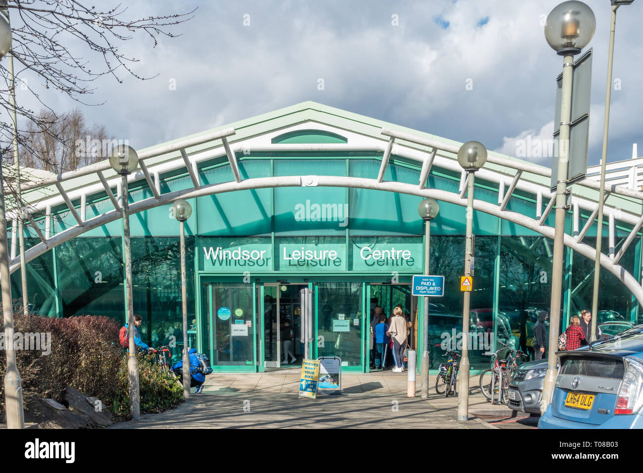 L'entrée principale du centre de loisirs de Windsor à Windsor, Royaume-Uni, Banque D'Images