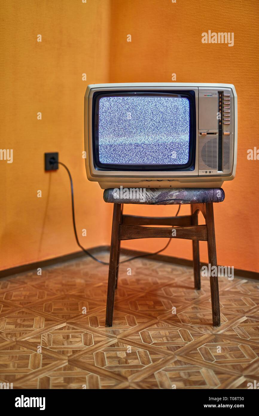 Vieux téléviseur aucun signal Banque D'Images