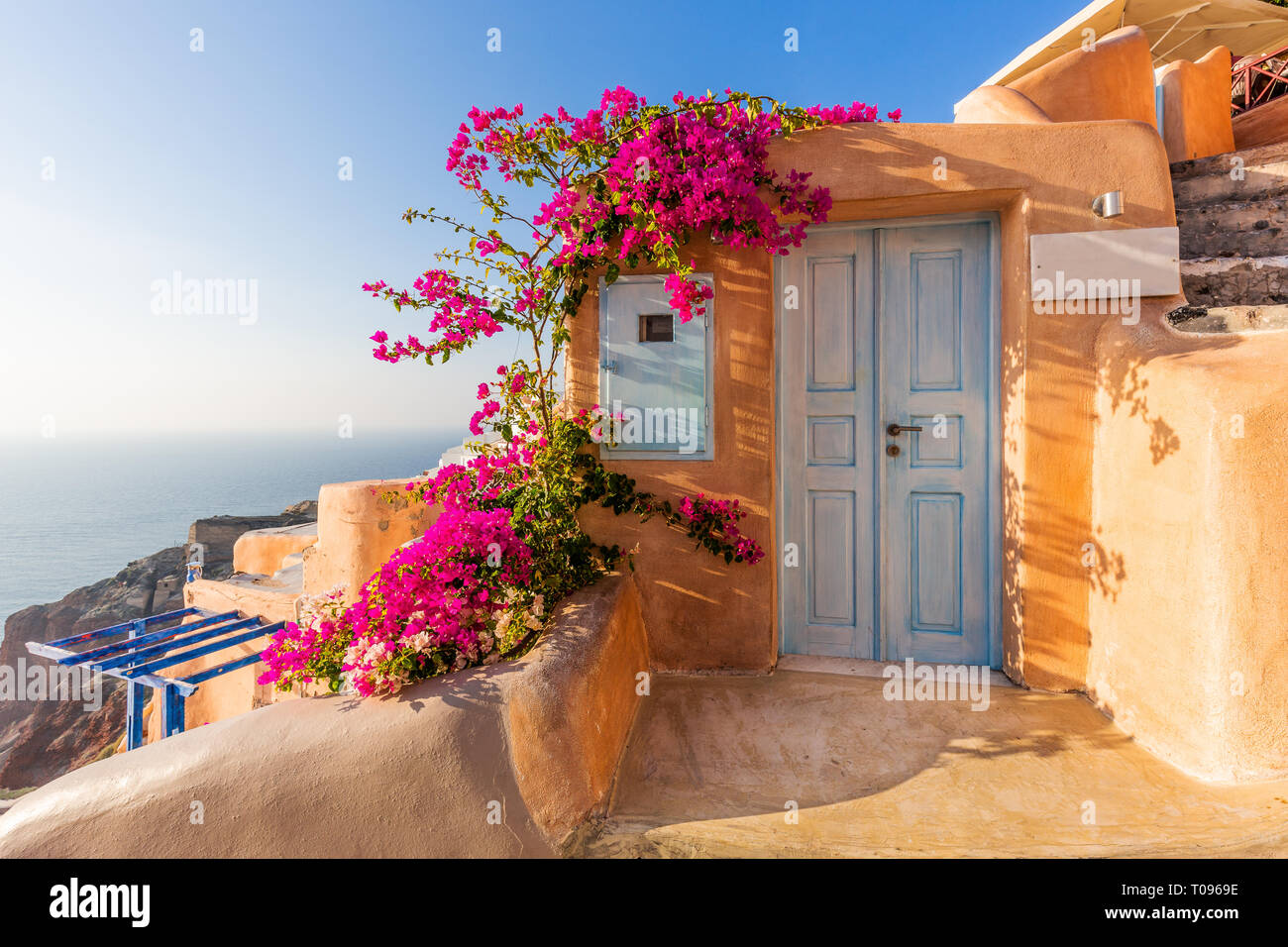 Santorin, Grèce. Détails de l'architecture traditionnelle des Cyclades, village d'Oia. Banque D'Images