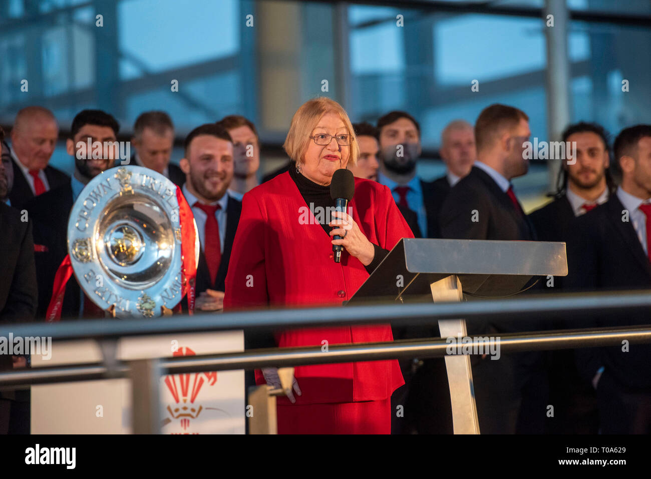 Cardiff, Royaume-Uni. 18 Mar, 2019. Ann Jones, vice-président de l'Assemblée nationale du Pays de Galles lors de la réception de bienvenue pour l'équipe nationale de rugby du Pays de Galles qui a remporté à la fois les Six Nations et le Grand Slam à l'Assemblée nationale du Pays de Galles Senedd bâtiment dans la baie de Cardiff aujourd'hui pour une célébration publique événement. Credit : Phil Rees/Alamy Live News Banque D'Images