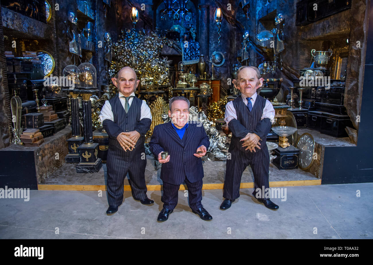 Warner Bros, Studio, Tour, Londres, dévoile la banque des sorciers Gringotts Original Banque D'Images
