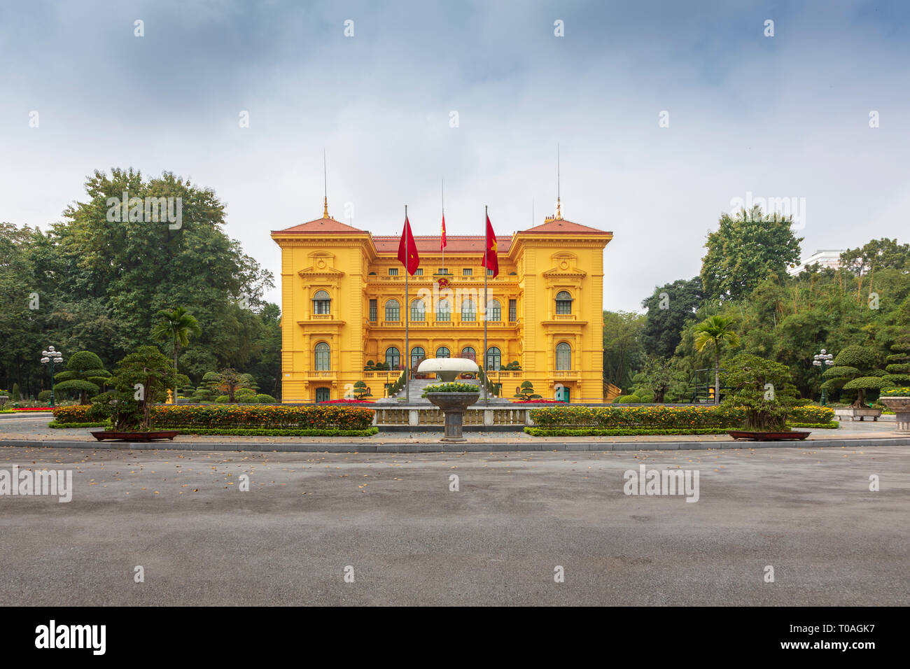 Palais présidentiel, Hanoi, Vietnam, Asie. Le palais fut construit 1900 -1906 et conçu par l'architecte français Auguste Henri Vildieu Banque D'Images