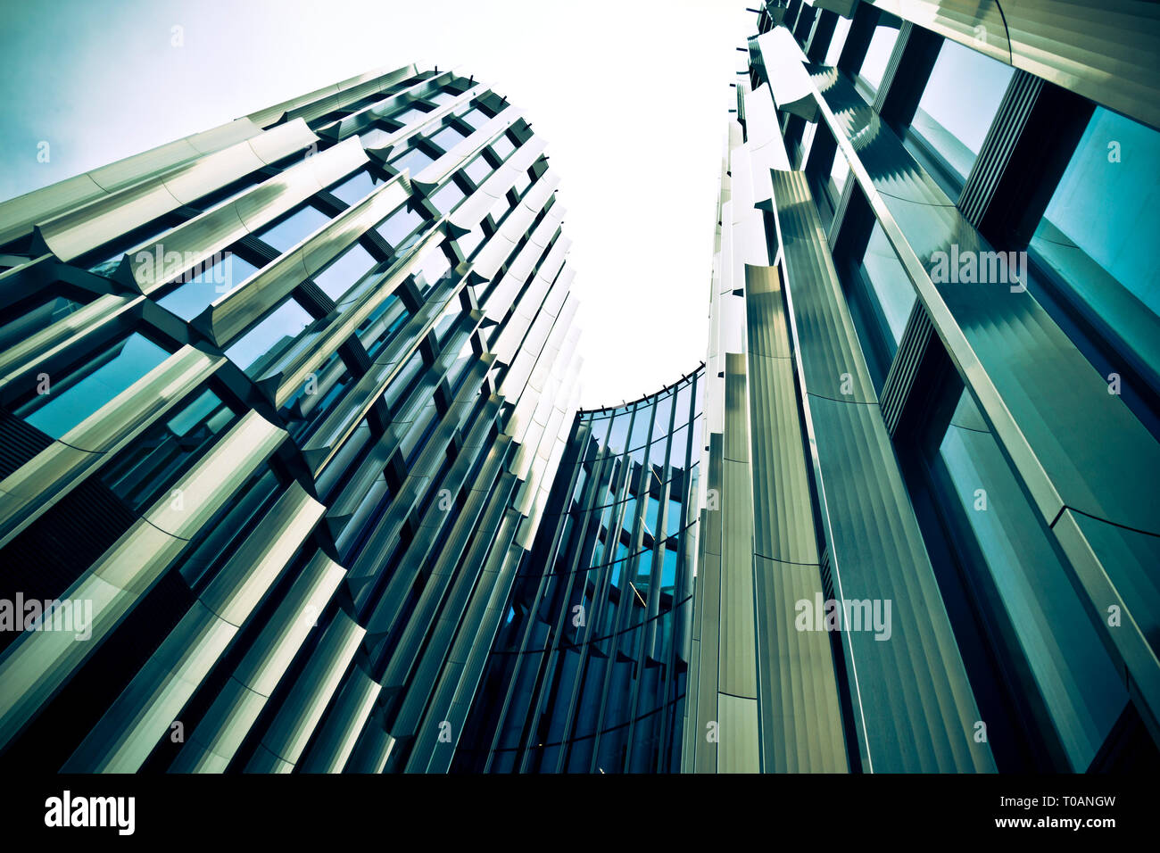 Point principal Pankrac immeuble de bureaux du centre-ville zone Pankrác gratte-ciel à Prague, République Tchèque Banque D'Images