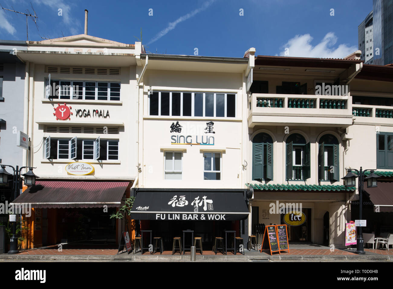 Un magasin conservé de 3 étages converti en locaux d'affaires le long de Circular Road, Singapour Banque D'Images