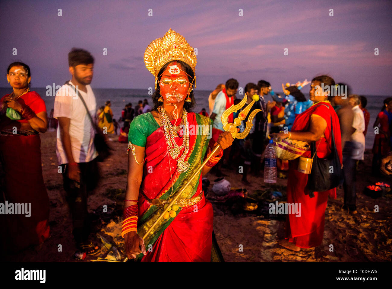 Robe femme hindoue comme déesse Durga, Tamil Nadu, Inde, Asie Banque D'Images