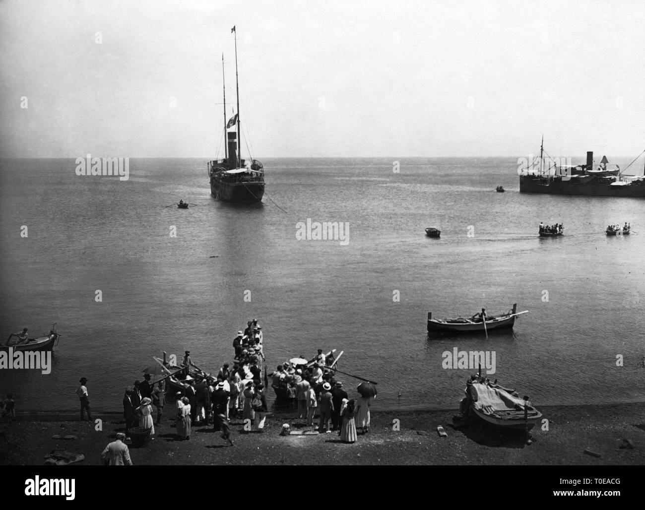 L'Italie, la Sicile, l'île istica, le débarquement des bateaux à vapeur et les services postaux, 1910-20 Banque D'Images