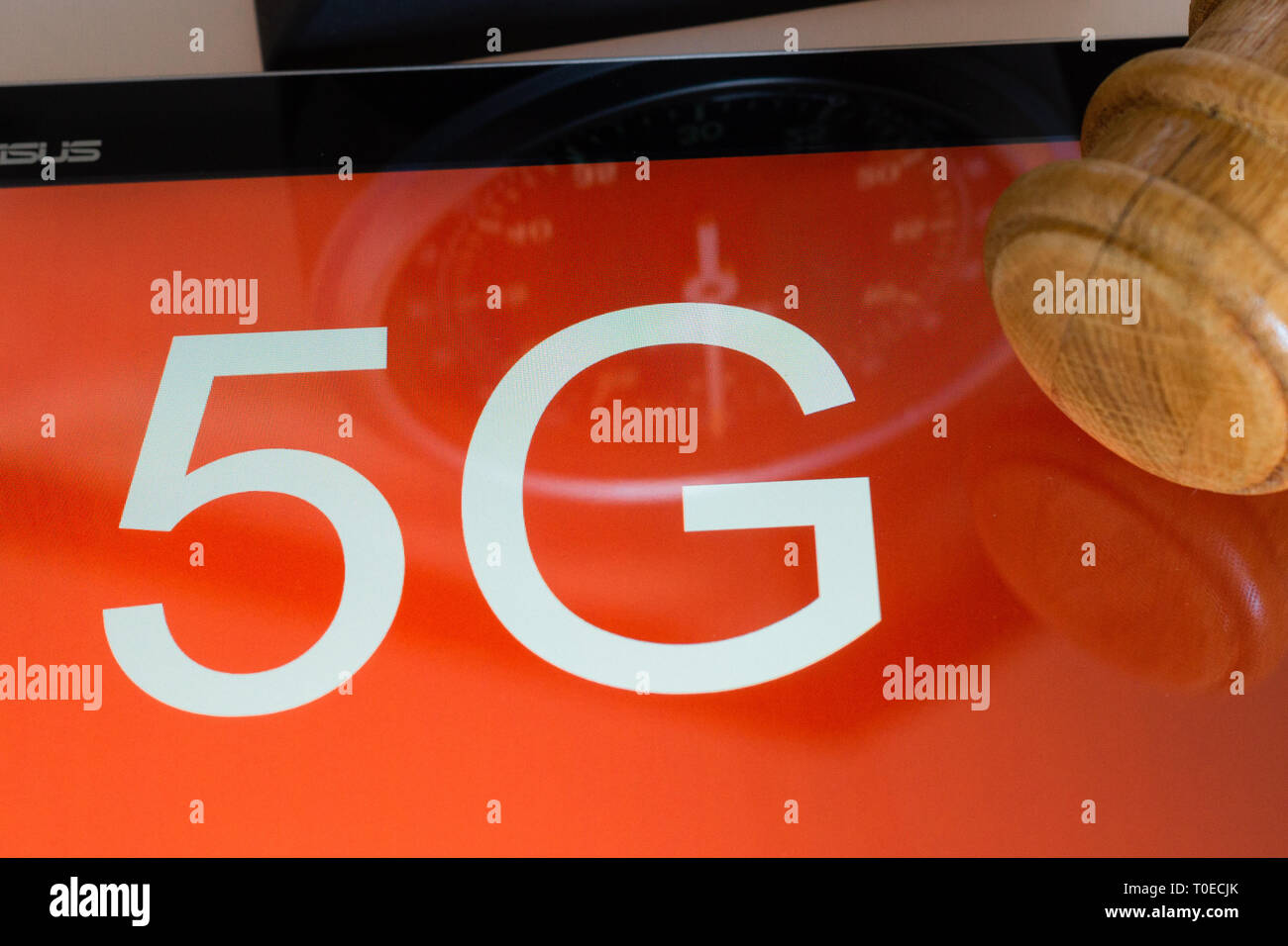 Mainz, Allemagne, le 19 mars 2019 : image symbolique pour le début de la vente aux enchères de fréquences 5G. Banque D'Images