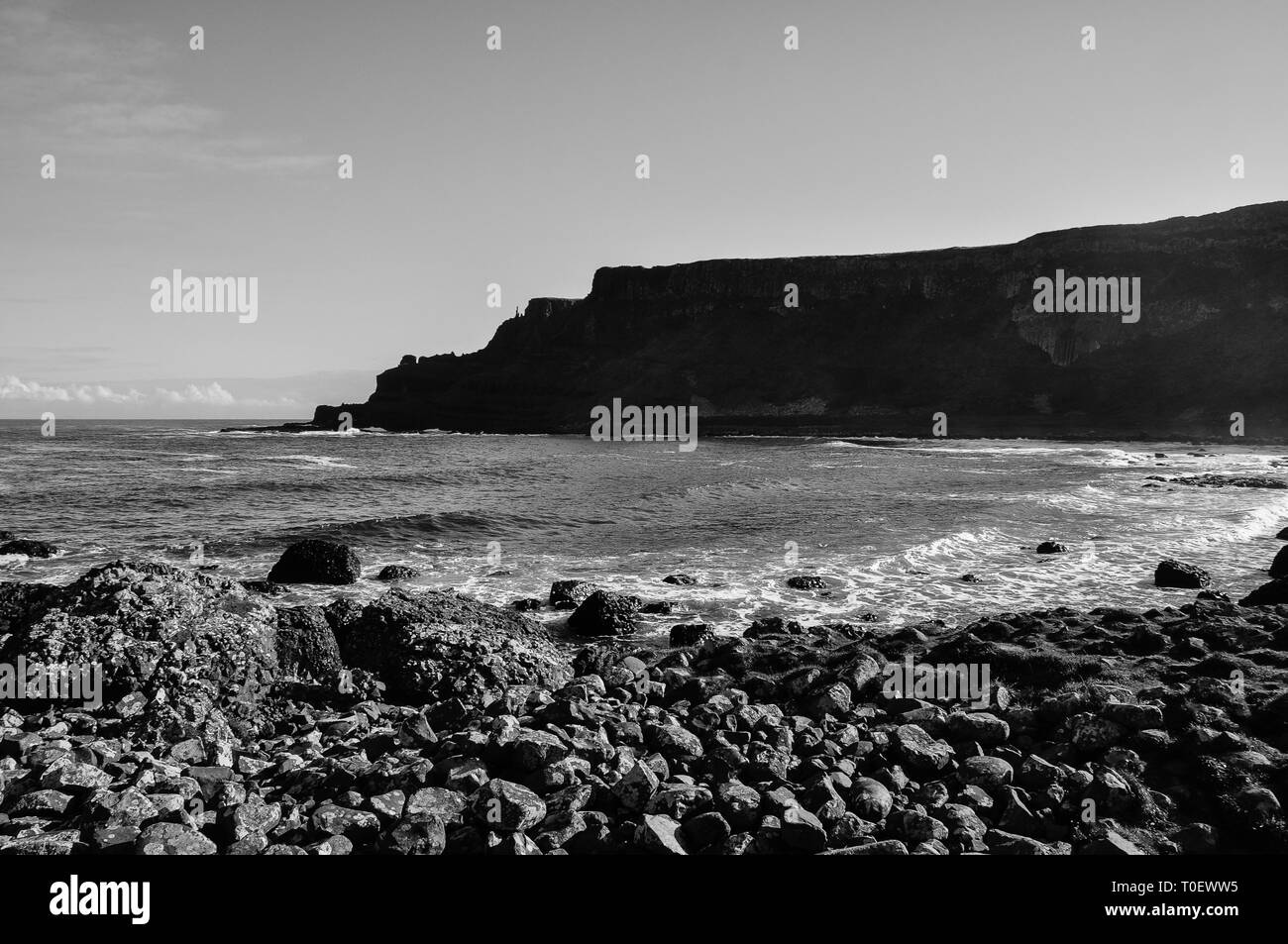 Chaussée des géants marins noir et blanc Banque D'Images