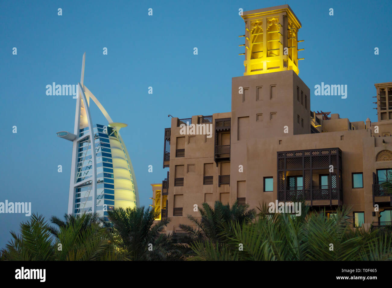 Dubai,UAE / 11. 03. 2018 Burj al Arab à Souk Madinat Jumeirah avec